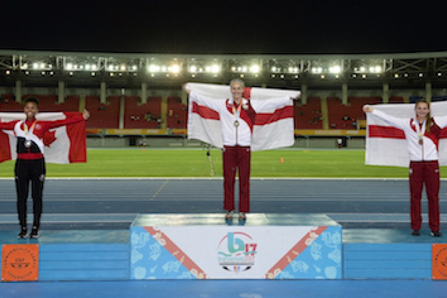 Holly Mills leads the way again as England win nine medals on day three